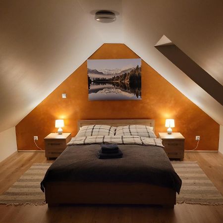 Apartament Komarno II イェレニャ・グーラ エクステリア 写真