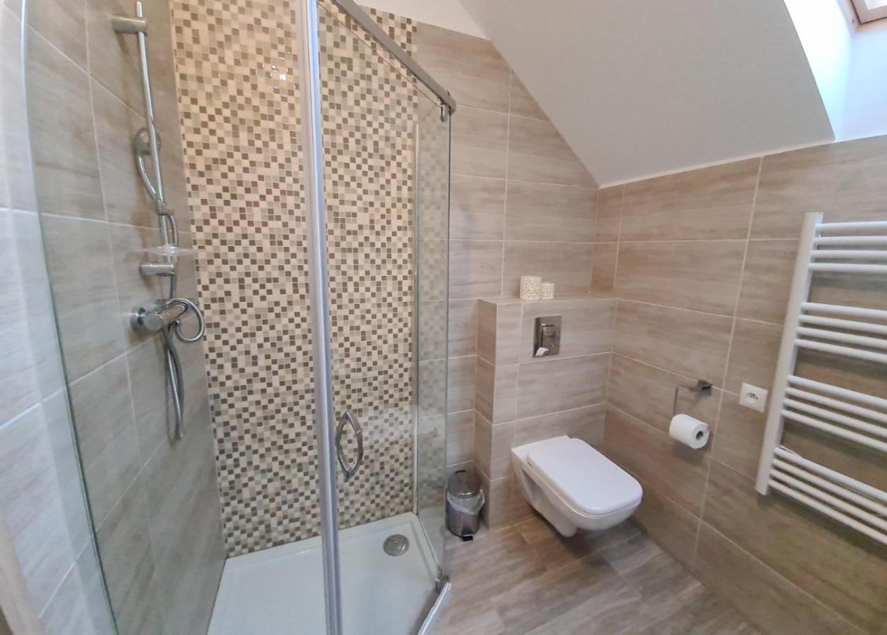Apartament Komarno II イェレニャ・グーラ エクステリア 写真