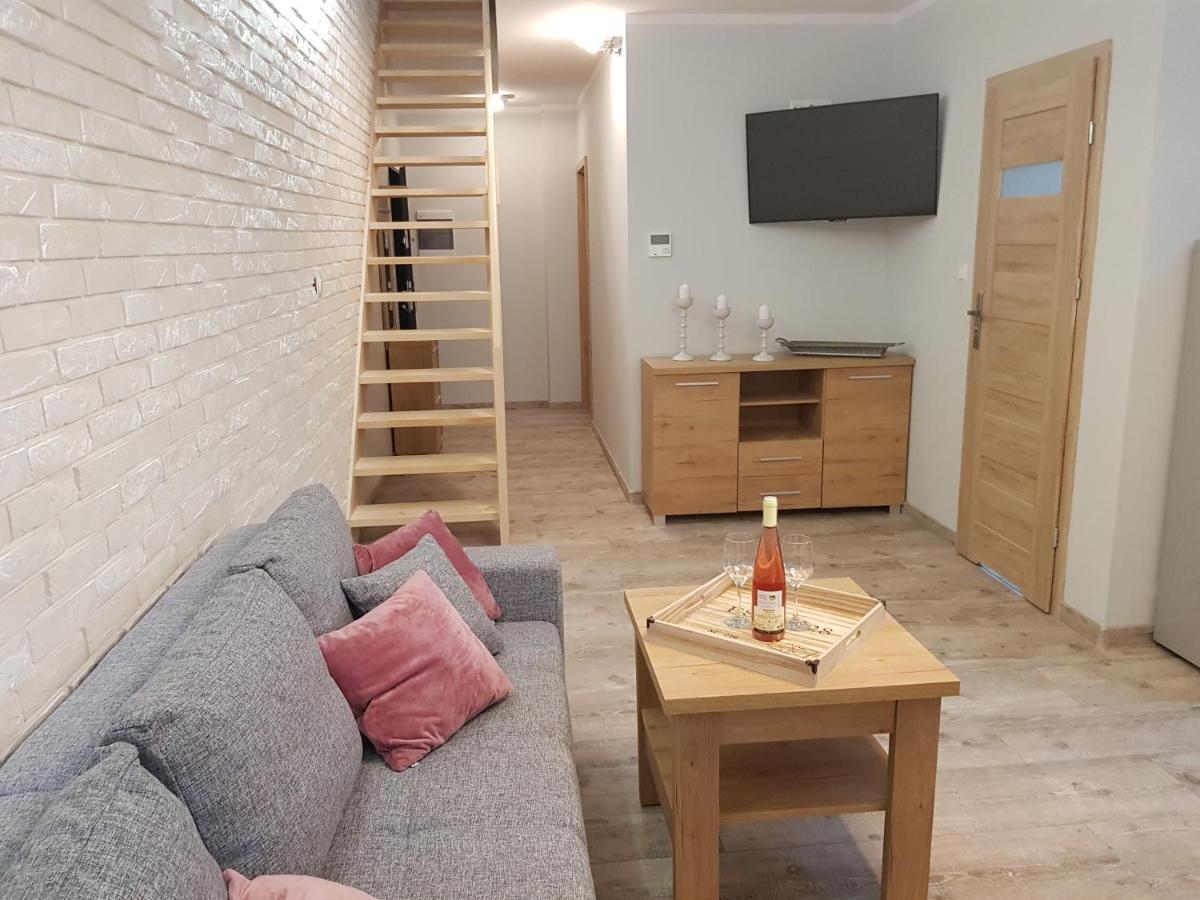 Apartament Komarno II イェレニャ・グーラ エクステリア 写真