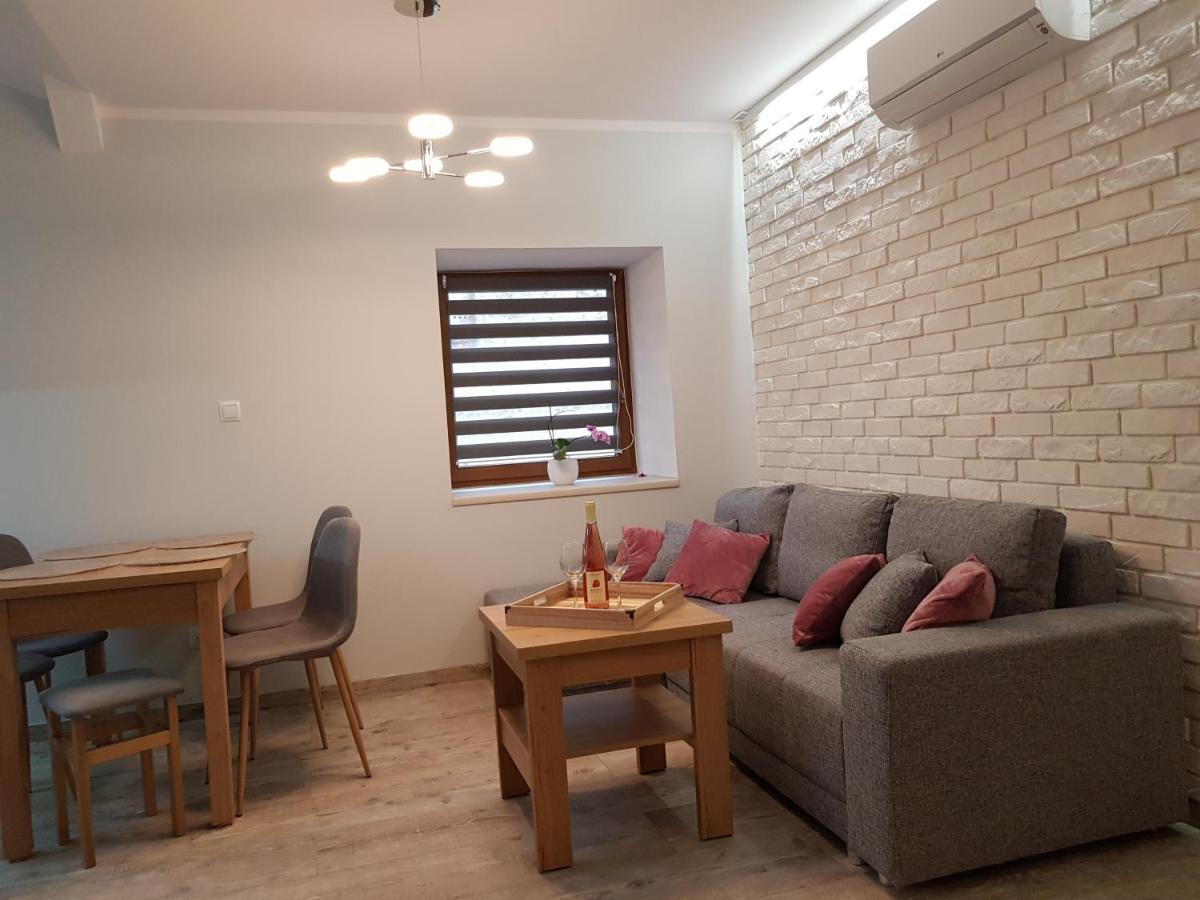 Apartament Komarno II イェレニャ・グーラ エクステリア 写真